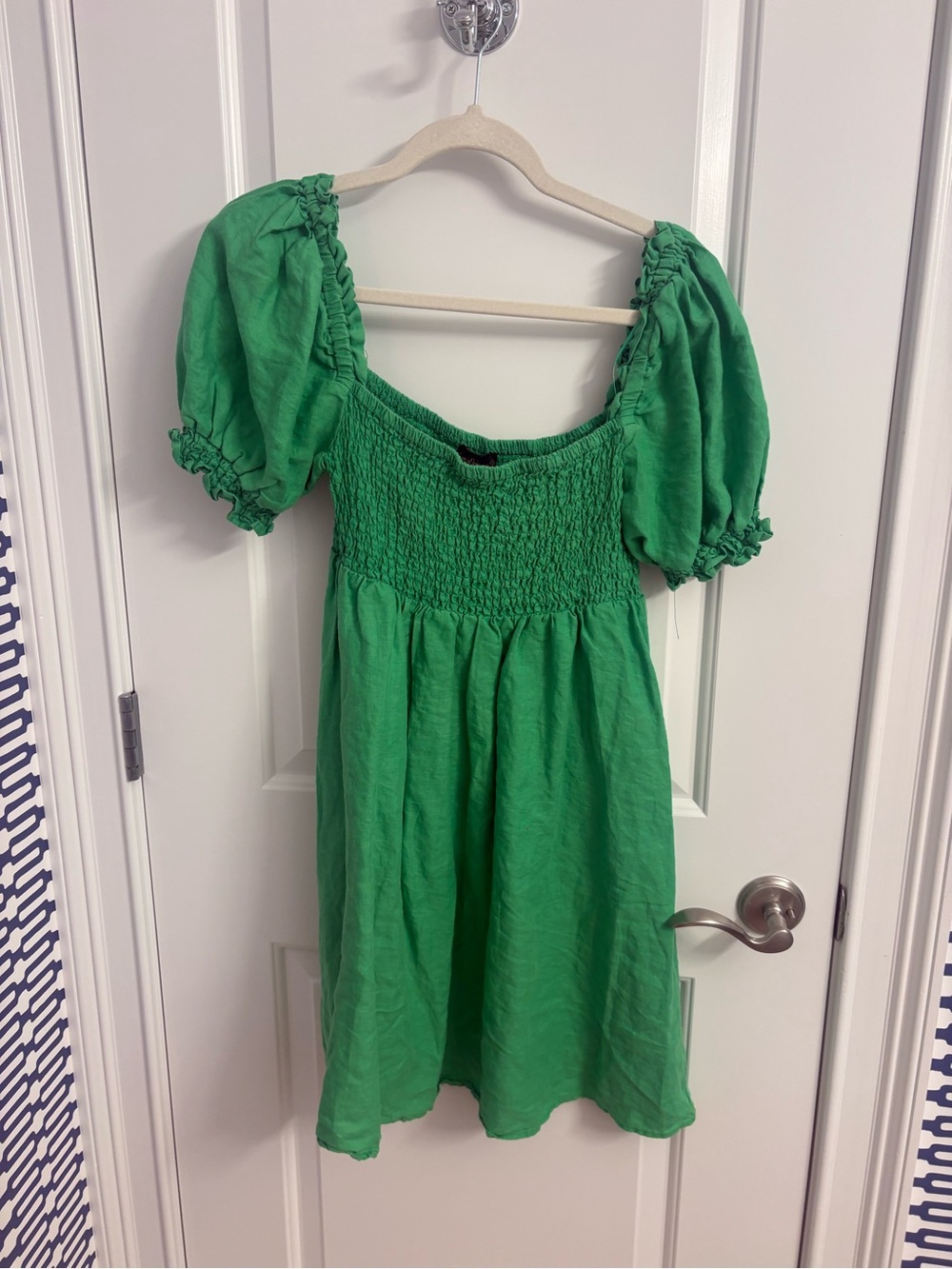' Green Puff-Sleeve Smocked Dress